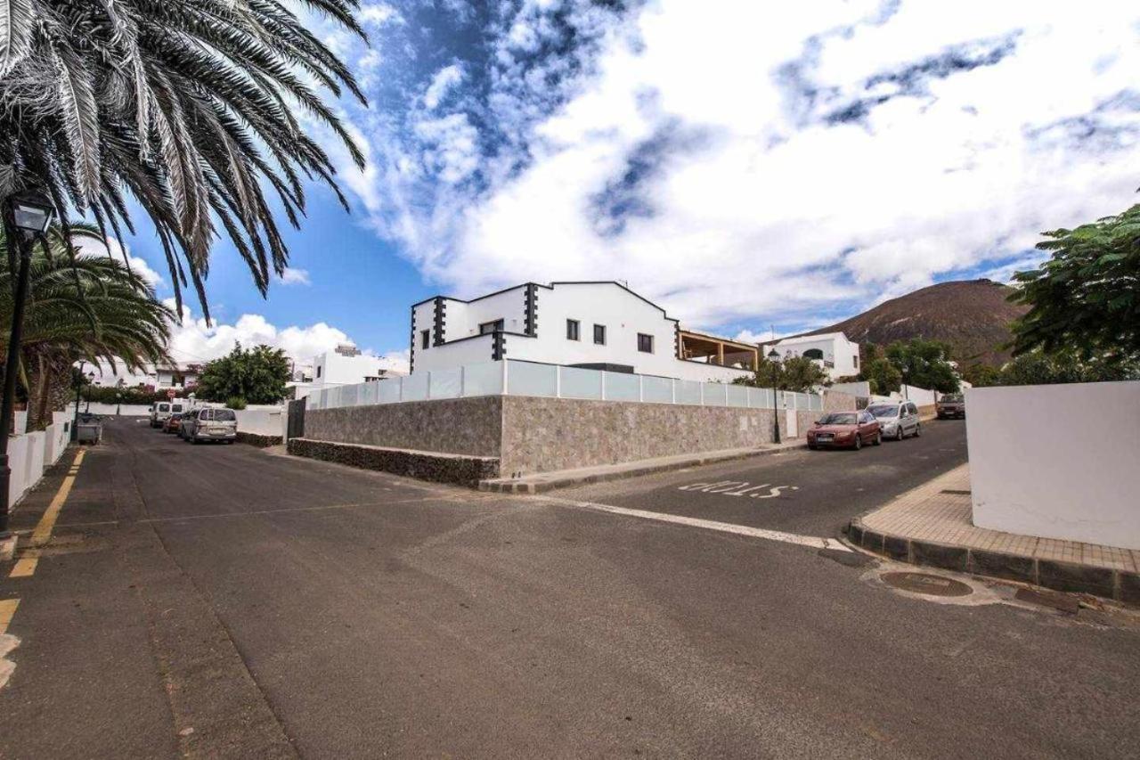 Villa Palacios Herrero Tahiche Exteriör bild