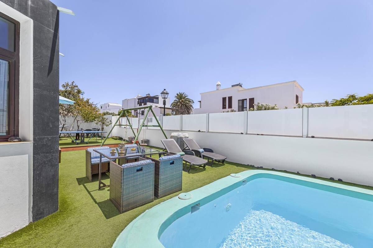 Villa Palacios Herrero Tahiche Exteriör bild